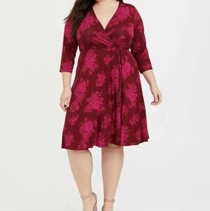 Torrid Floral Faux Wrap Dress – Jersey Knit Surplice 3/4 Sleeve Tie Waist Size 2